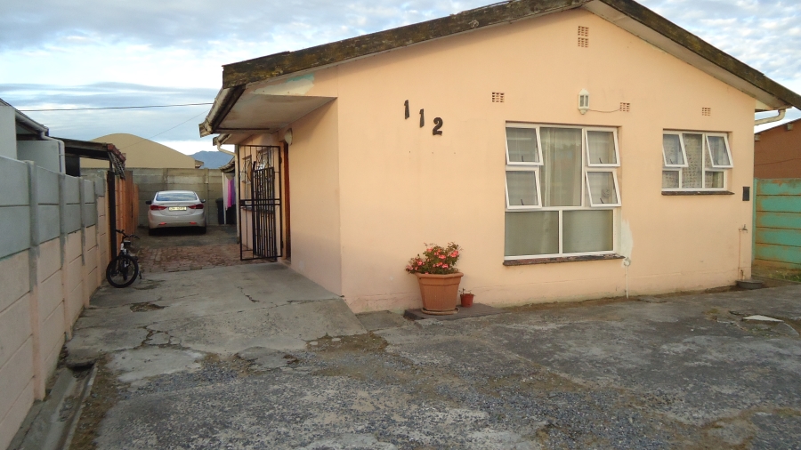 3 Bedroom Property for Sale in New Macassar Western Cape